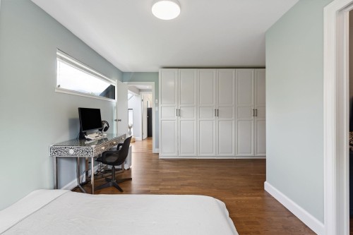 3349 Mountain Highway, North Vancouver, BC 