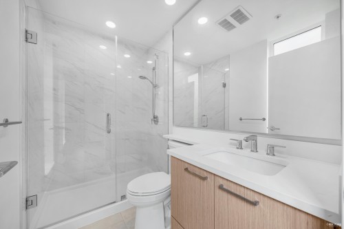 319-7599 15Th Street, Burnaby, BC 