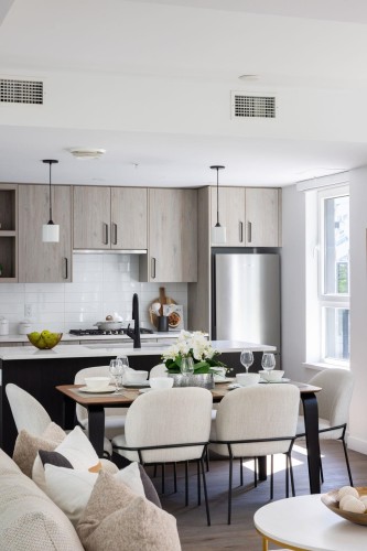 6835 Cambie Street, Vancouver, BC 