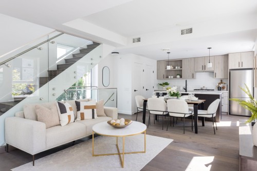 6835 Cambie Street, Vancouver, BC 