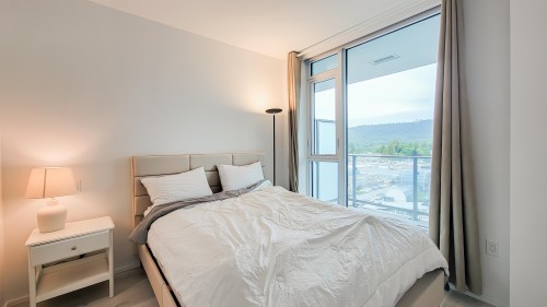 711-3833 Evergreen Place, Burnaby, BC 