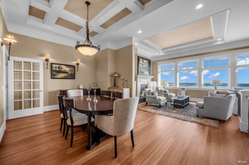 2263 Lythe Court, West Vancouver, BC 