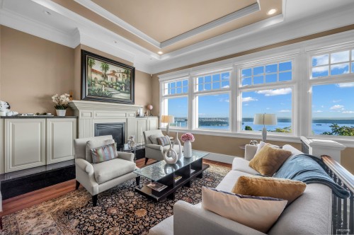 2263 Lythe Court, West Vancouver, BC 