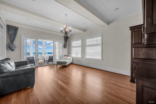 2263 Lythe Court, West Vancouver, BC 