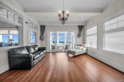 2263 Lythe Court, West Vancouver, BC 