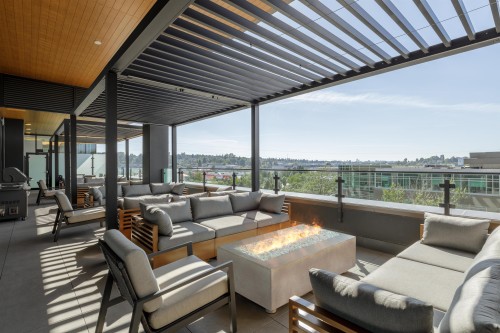 605-4168 Lougheed Highway, Burnaby, BC 