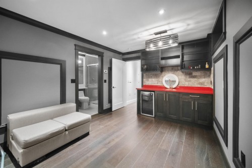 459 55Th Avenue E, Vancouver, BC 