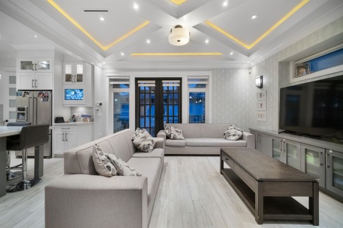 459 55Th Avenue E, Vancouver, BC 