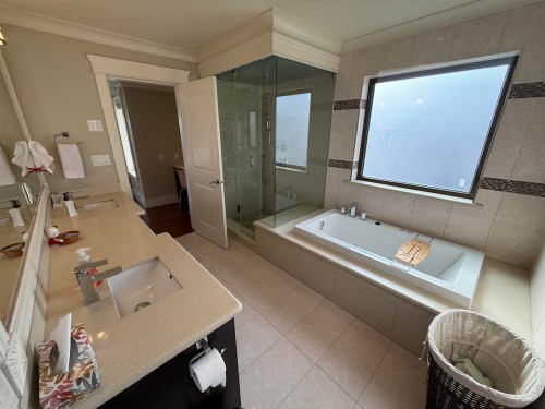 7689 Jasper Crescent, Vancouver, BC 