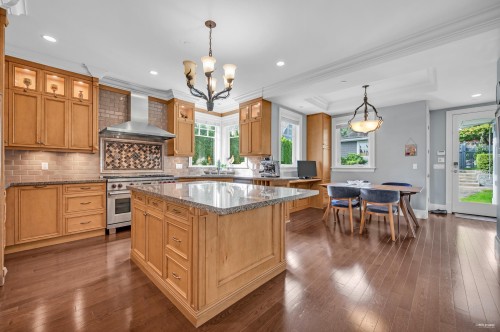 1287 Gordon Avenue, West Vancouver, BC 