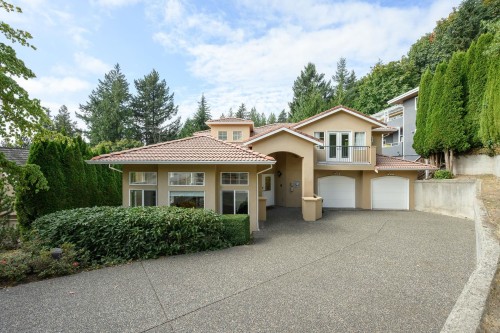 2757 Chelsea Court, West Vancouver, BC 
