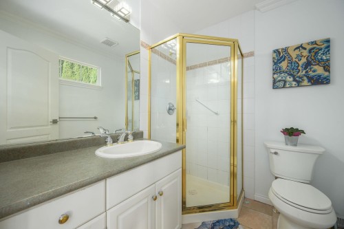 2757 Chelsea Court, West Vancouver, BC 