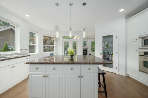 2757 Chelsea Court, West Vancouver, BC 