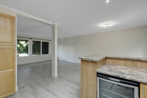 732 29Th Street E, North Vancouver, BC 