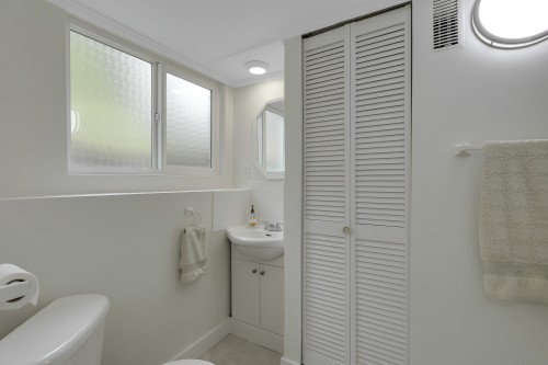 732 29Th Street E, North Vancouver, BC 