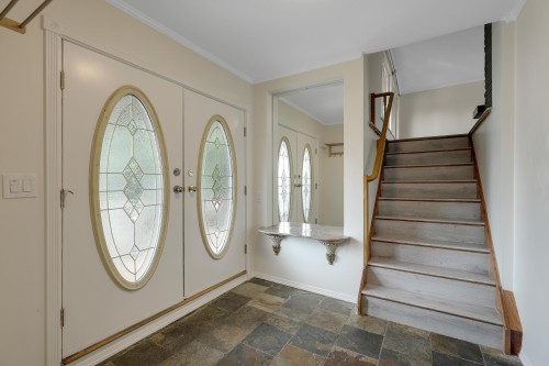 732 29Th Street E, North Vancouver, BC 