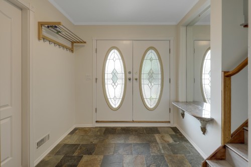 732 29Th Street E, North Vancouver, BC 