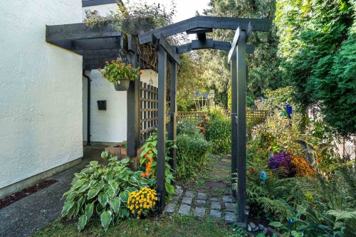 2532 Burian Drive, Coquitlam, BC 