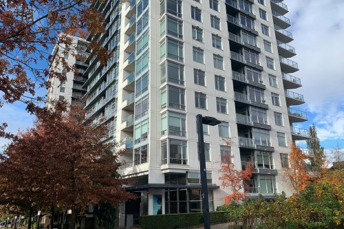 1302-158 13th Street W North Vancouver, BC V7M 0A7