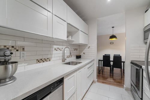 118-7431 Minoru Boulevard, Richmond, BC 