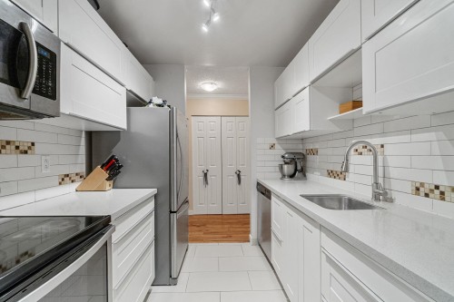 118-7431 Minoru Boulevard, Richmond, BC 