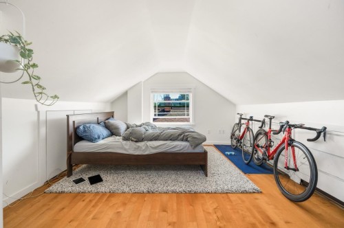 2641 7Th Avenue E, Vancouver, BC 