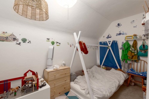 2483 6Th Avenue W, Vancouver, BC 