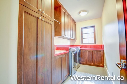 69** Isleview Road, West Vancouver, BC 