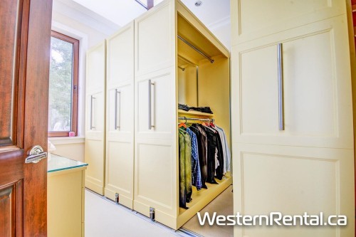 69** Isleview Road, West Vancouver, BC 