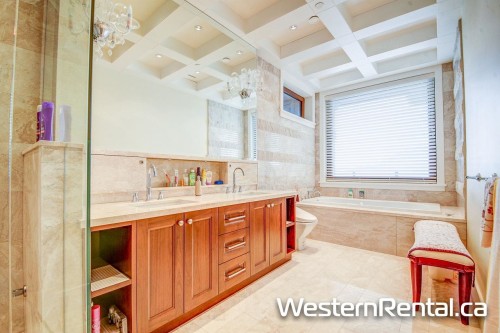 69** Isleview Road, West Vancouver, BC 