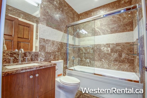 69** Isleview Road, West Vancouver, BC 