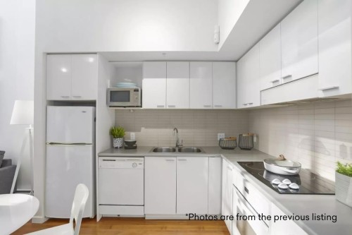 112 Dunsmuir Street, Vancouver, BC 