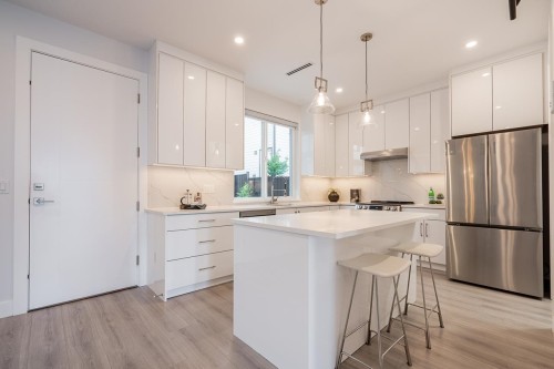 947 Walls Avenue, Coquitlam, BC 