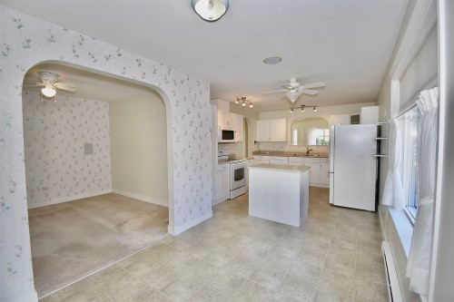 6346 Williams Place, Sechelt, BC 