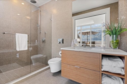 604-6687 Nelson Avenue, West Vancouver, BC 