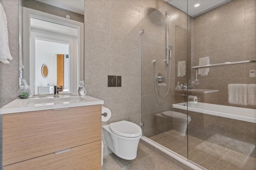 604-6687 Nelson Avenue, West Vancouver, BC 