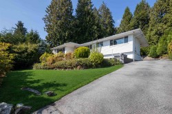 1895 Rosebery Avenue  West Vancouver, BC V7V 2Z5