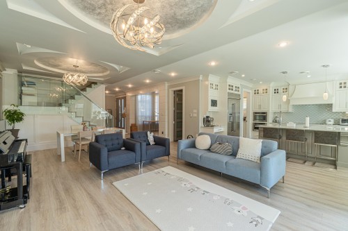 5028 Maple Road, Richmond, BC 