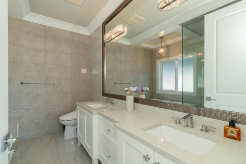 5028 Maple Road, Richmond, BC 