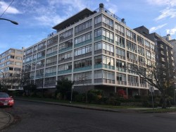 410-1975 Pendrell Street  Vancouver, BC V6G 1T6