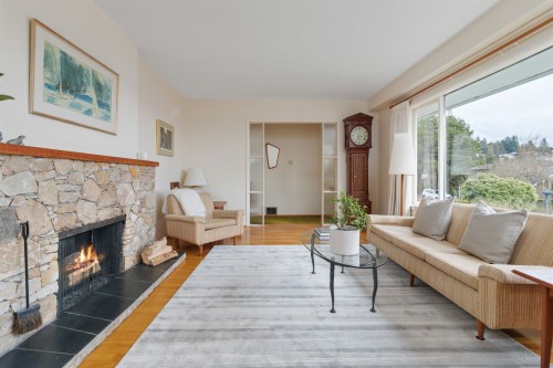 1165 Lawson Avenue, West Vancouver, BC 