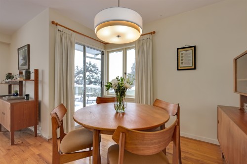 1165 Lawson Avenue, West Vancouver, BC 