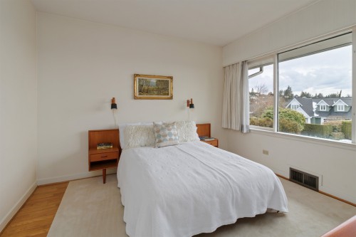 1165 Lawson Avenue, West Vancouver, BC 