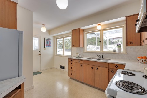 1165 Lawson Avenue, West Vancouver, BC 