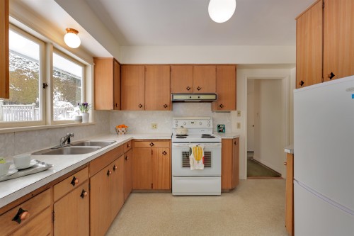 1165 Lawson Avenue, West Vancouver, BC 