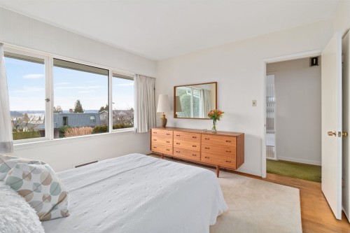 1165 Lawson Avenue, West Vancouver, BC 