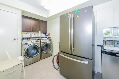 2365 Queens Avenue, West Vancouver, BC 