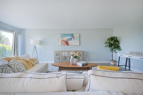 2365 Queens Avenue, West Vancouver, BC 