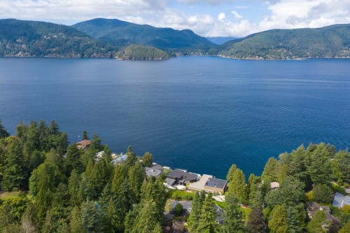 7195 Rockland Wynd, West Vancouver, BC 