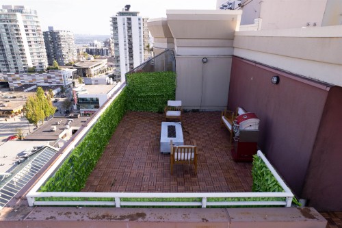 1604-121 15Th Street W, North Vancouver, BC 